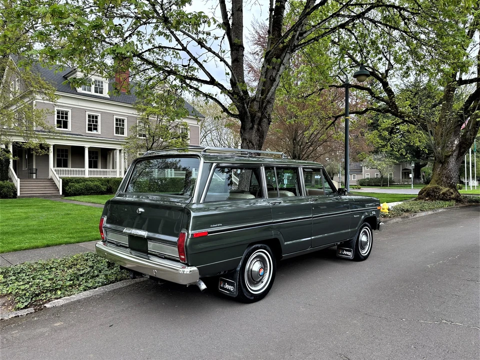 1984 Jeep SJ Wagoneer - Image 15 of 31