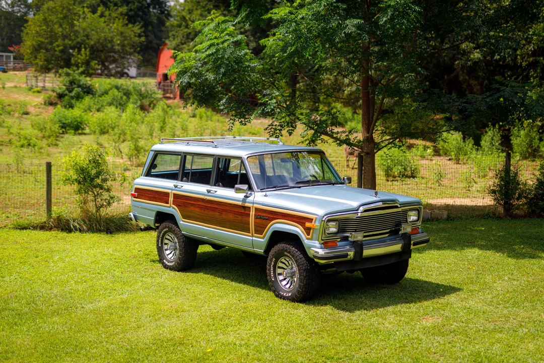 1984 Jeep SJ Grand Wagoneer - Image 6 of 31
