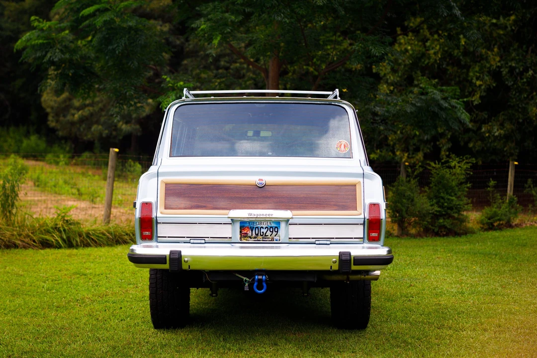 1984 Jeep SJ Grand Wagoneer - Image 13 of 31