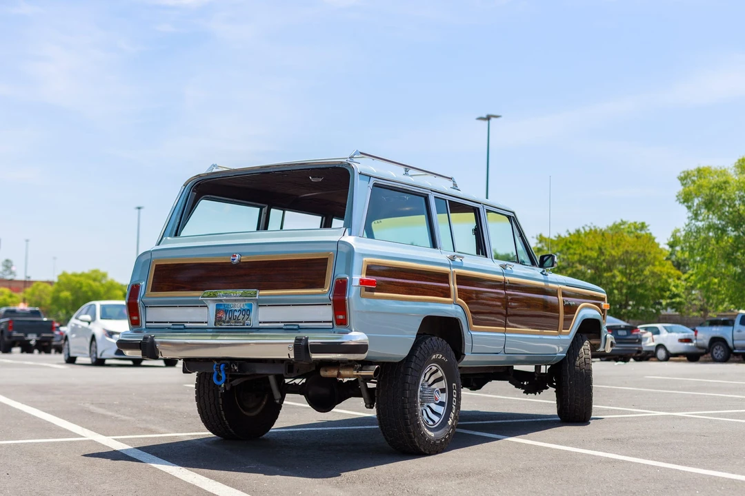 1984 Jeep SJ Grand Wagoneer - Image 12 of 31