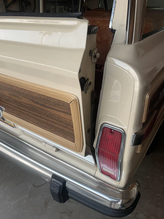 1984 Jeep SJ Grand Wagoneer - Image 23 of 31