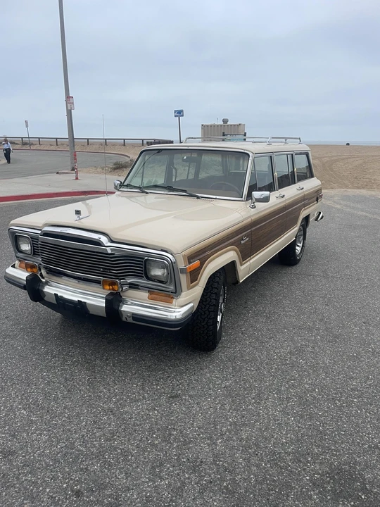 1984 Jeep SJ Grand Wagoneer - Image 2 of 31