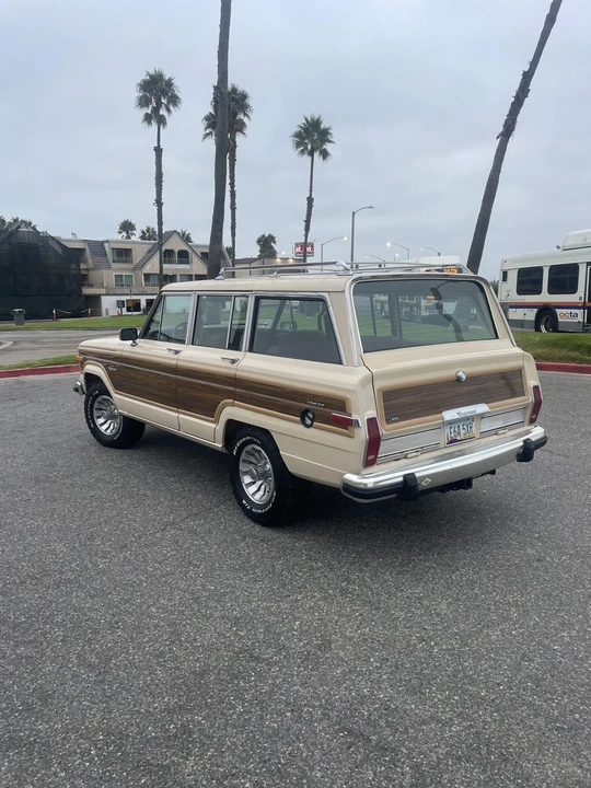 1984 Jeep SJ Grand Wagoneer - Image 6 of 31