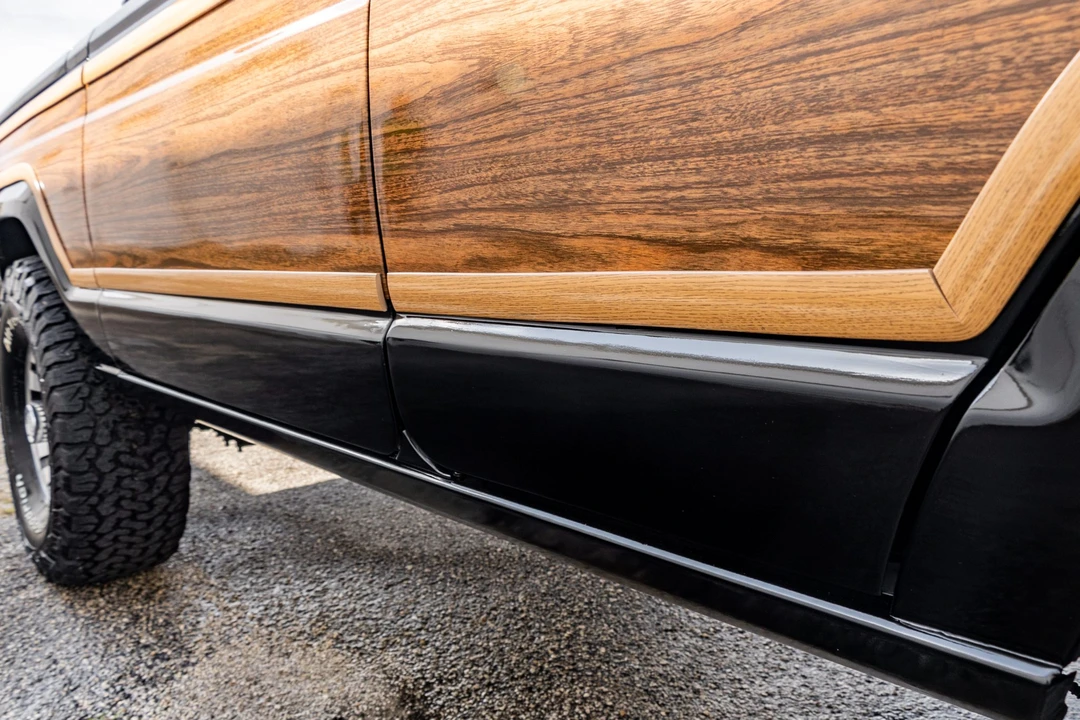 1984 Jeep SJ Grand Wagoneer - Image 11 of 31