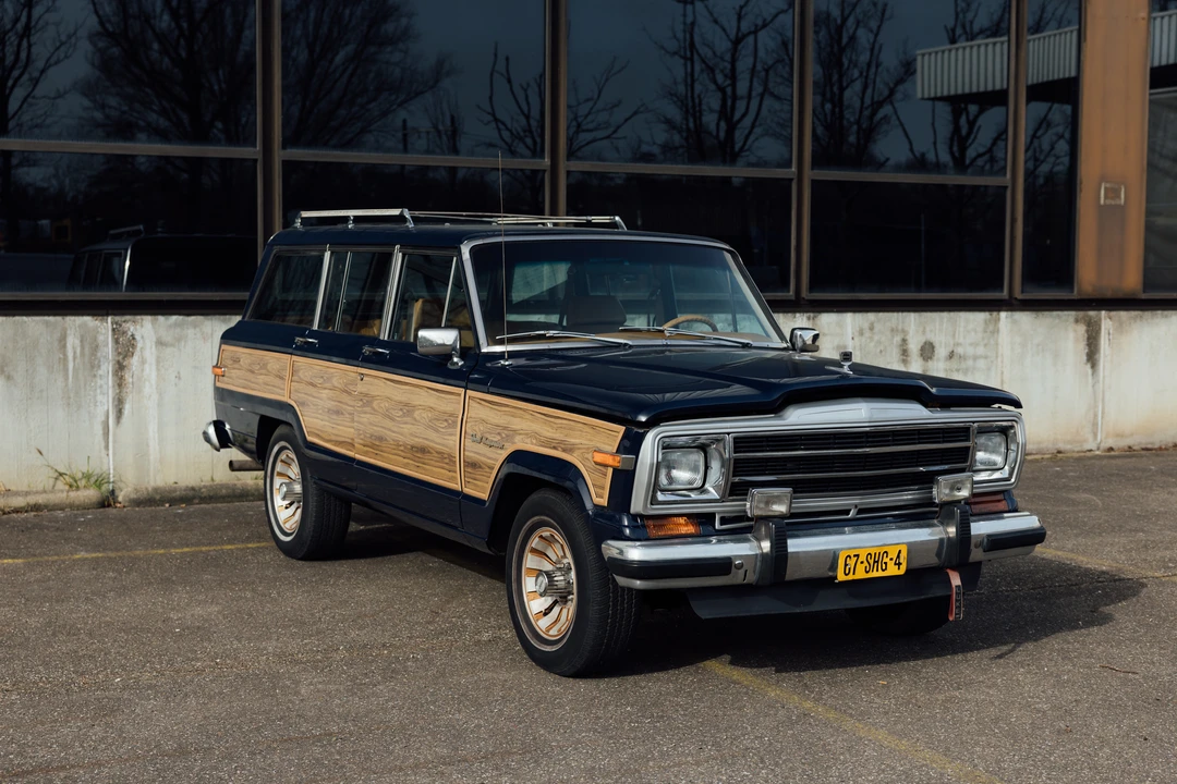 1984 Jeep SJ Grand Wagoneer - Image 3 of 31