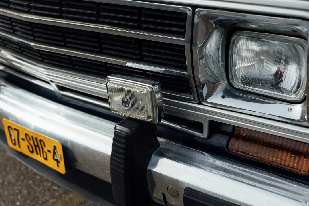 1984 Jeep SJ Grand Wagoneer - Image 11 of 31