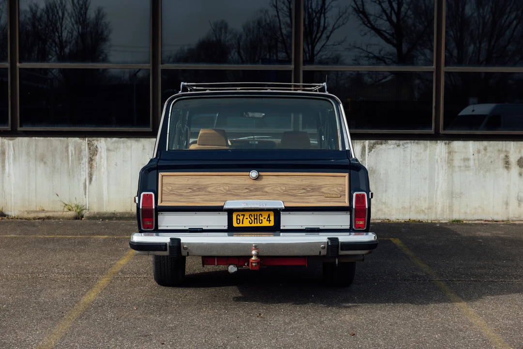 1984 Jeep SJ Grand Wagoneer - Image 6 of 31