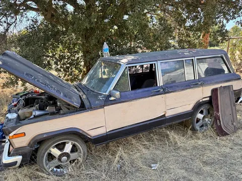 1984 Jeep Grand Wagoneer