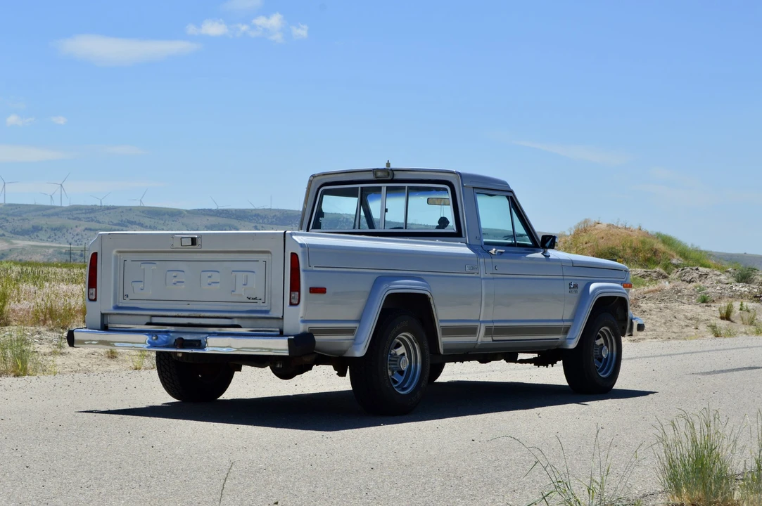 1984 Jeep SJ Gladiator - Image 9 of 31