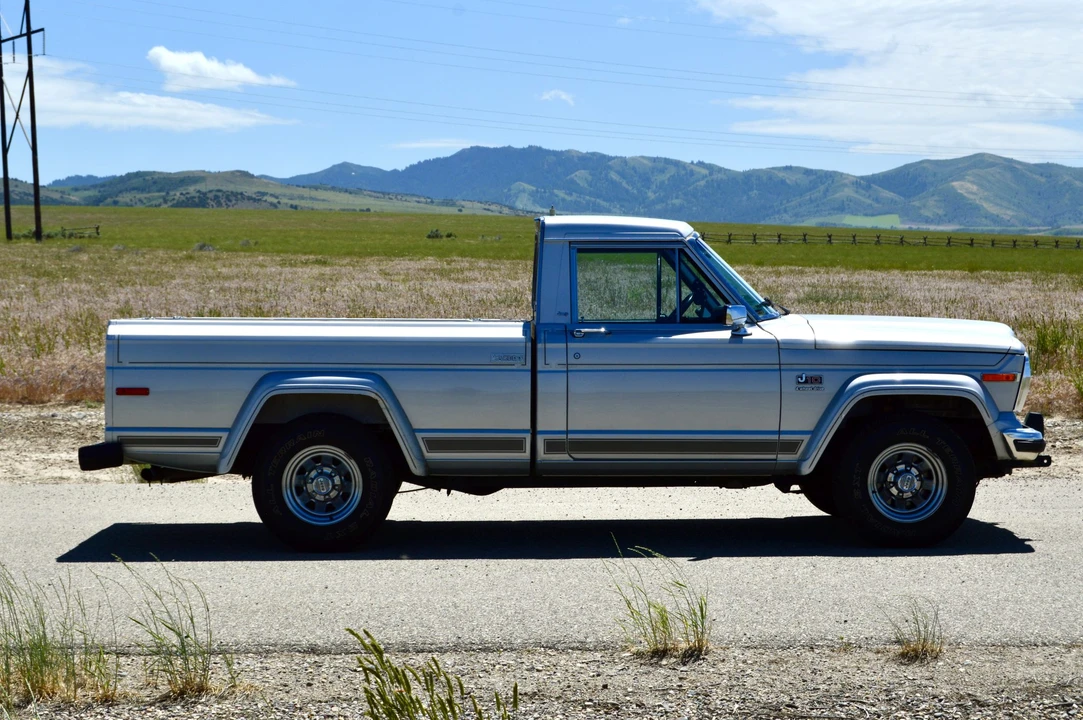 1984 Jeep SJ Gladiator - Image 7 of 31