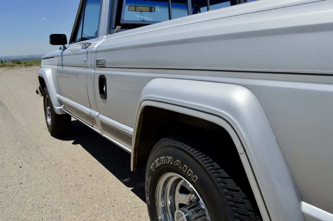 1984 Jeep SJ Gladiator - Image 20 of 31