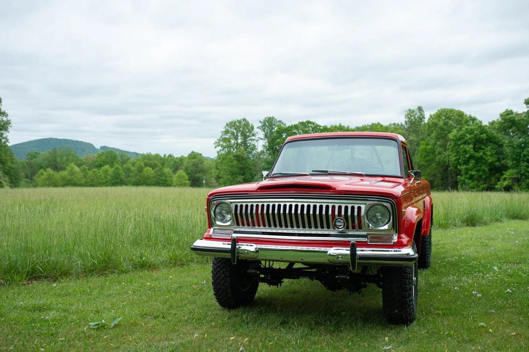 1984 Jeep SJ Gladiator - Image 2 of 31