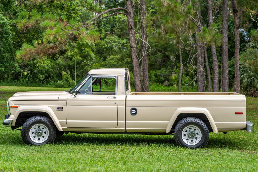 1984 Jeep SJ Gladiator - Image 8 of 31