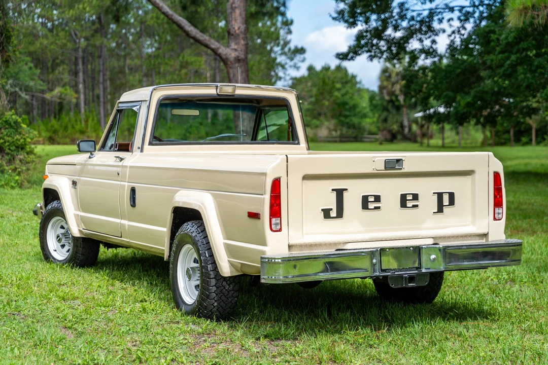 1984 Jeep SJ Gladiator - Image 7 of 31