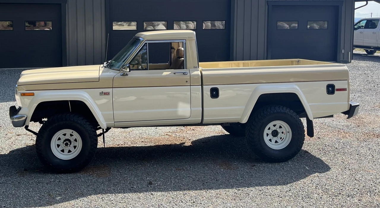 1984 Jeep SJ Gladiator - Image 10 of 31