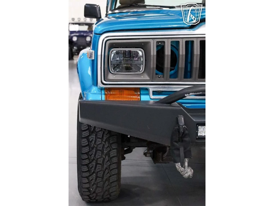 1984 Jeep SJ Gladiator - Image 8 of 31
