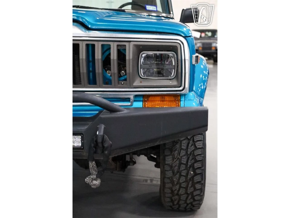 1984 Jeep SJ Gladiator - Image 9 of 31