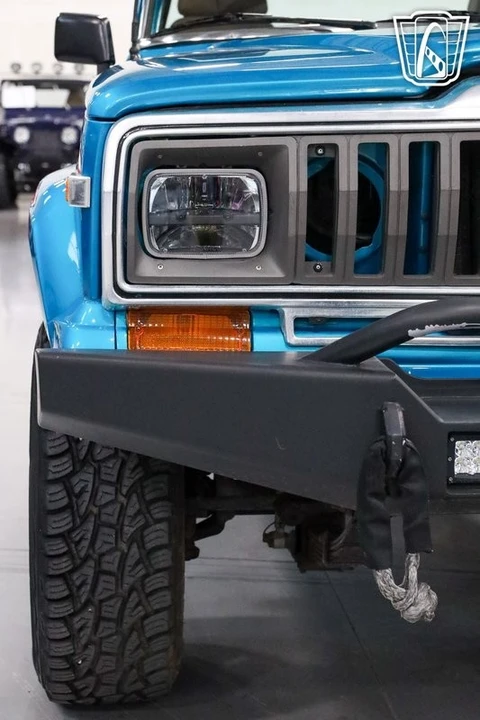 1984 Jeep SJ Gladiator - Image 9 of 12