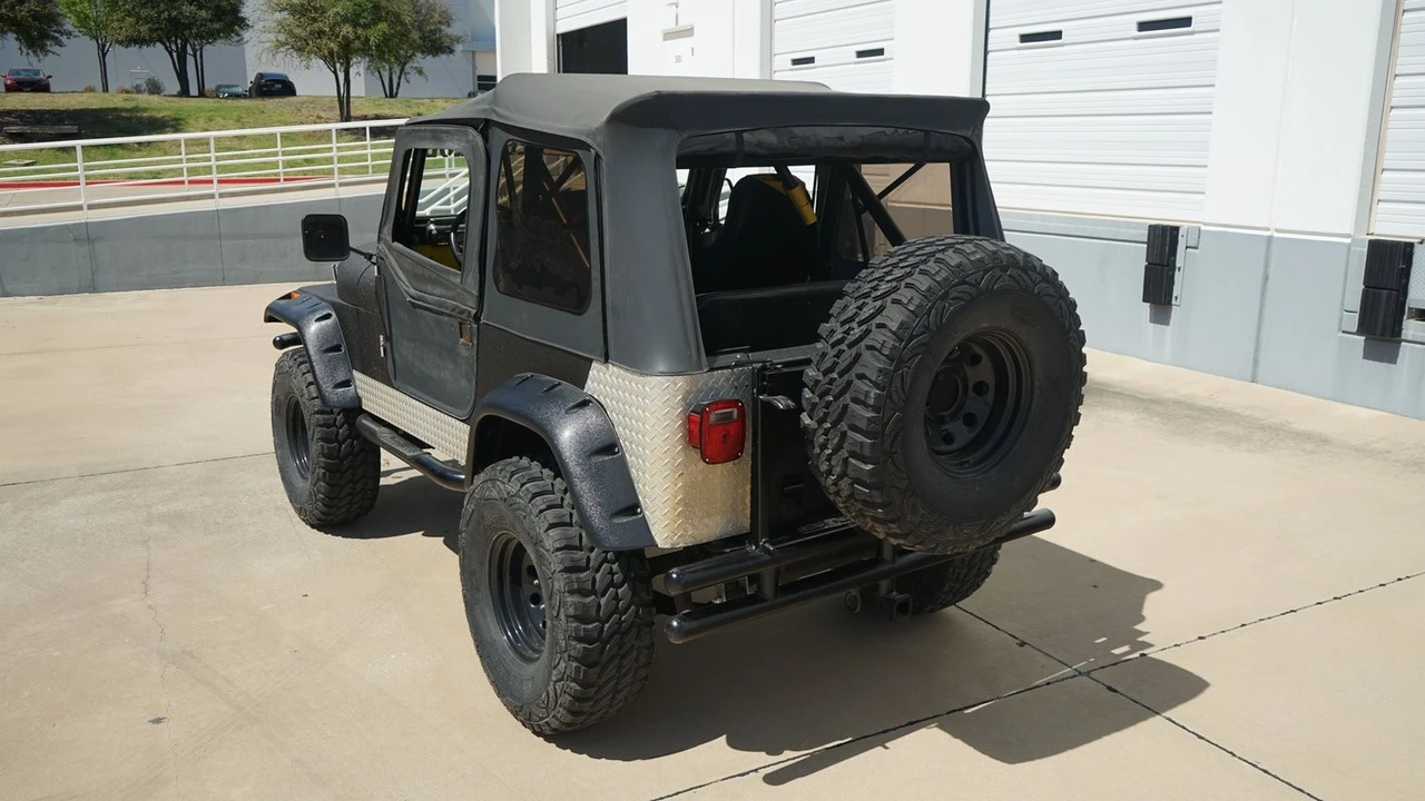 1984 Jeep CJ7 - Image 10 of 12