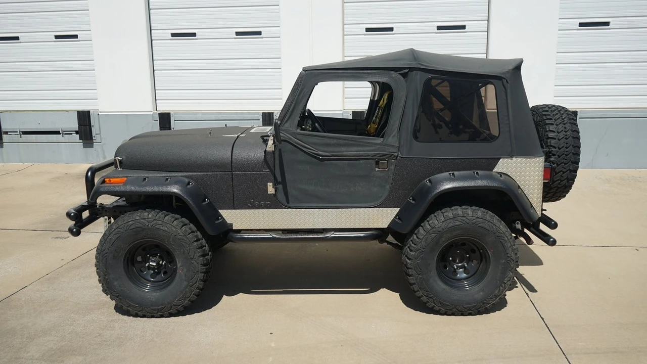 1984 Jeep CJ7 - Image 6 of 12