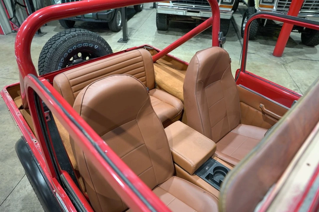 1984 Jeep SJ Grand Wagoneer - Image 4 of 24
