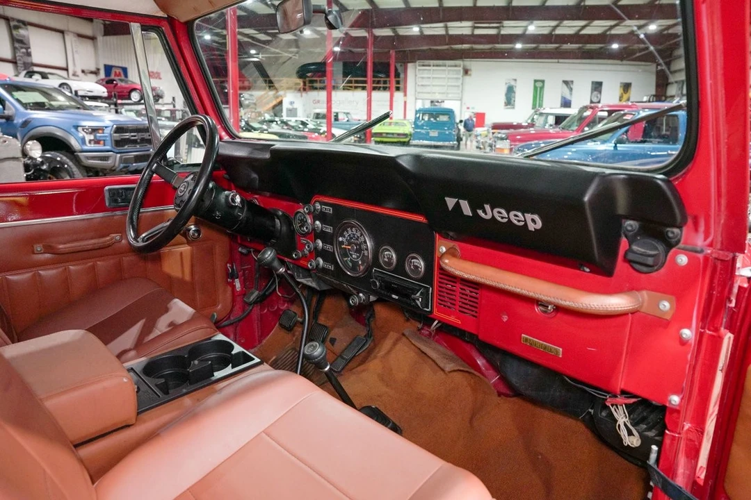 1984 Jeep SJ Grand Wagoneer - Image 9 of 24