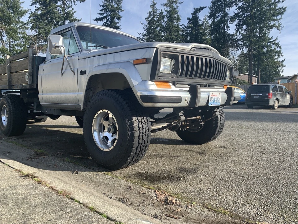 1984 Jeep SJ Gladiator - Image 9 of 21