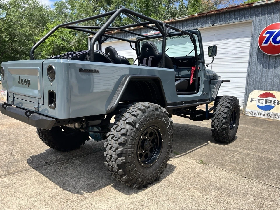 1984 Jeep CJ8 Scrambler - Image 9 of 21
