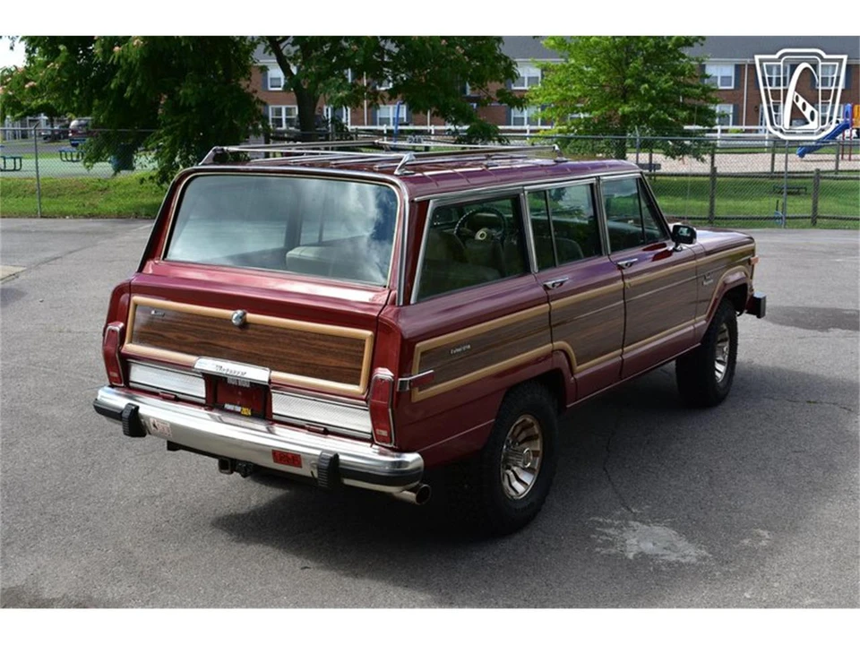 1984 Jeep SJ Wagoneer - Image 15 of 31
