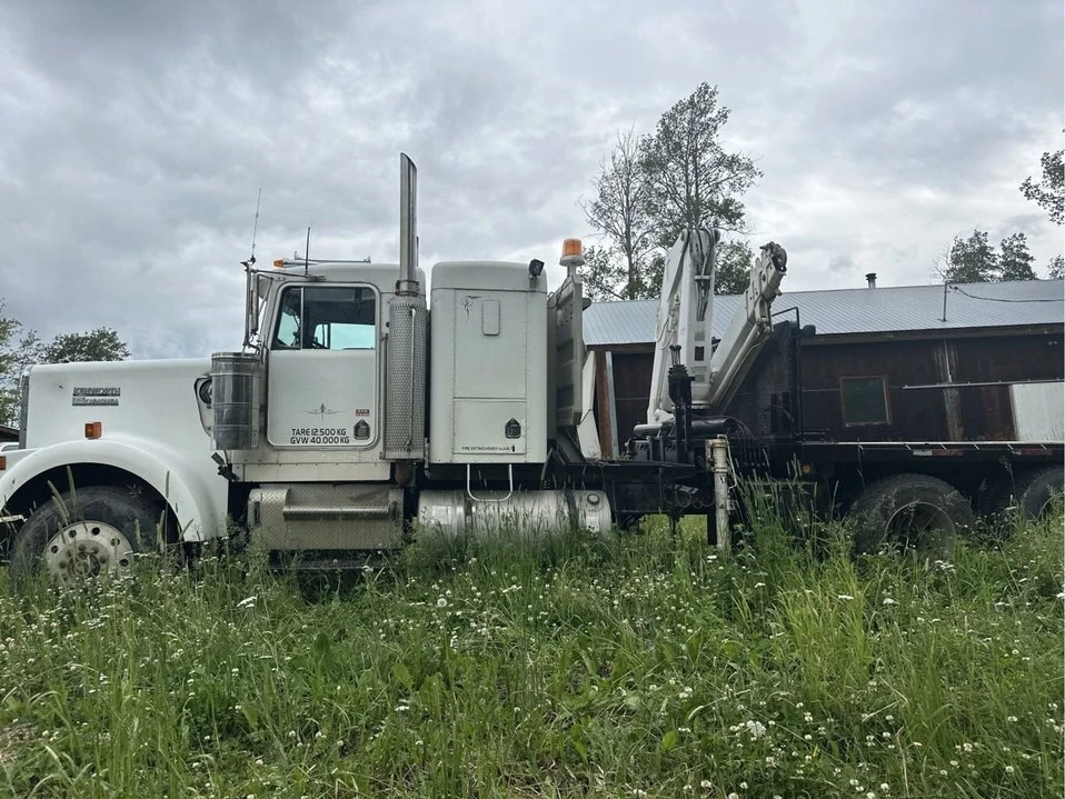 1984 Kenworth W900 - Image 5 of 10