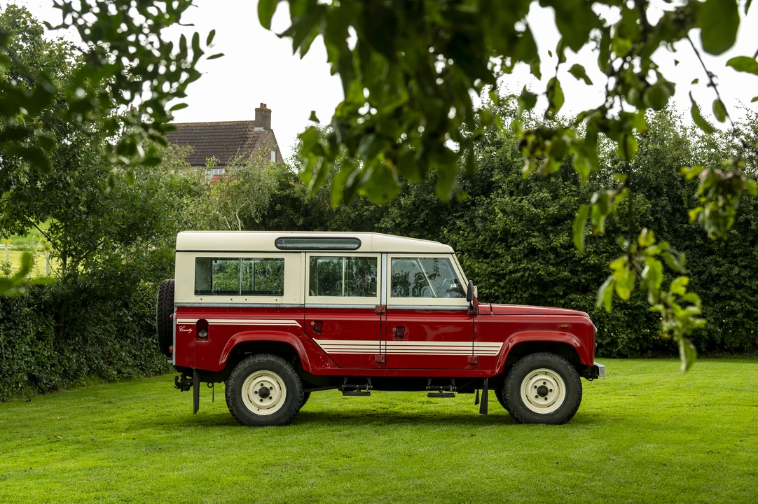 1984 Land Rover Defender 110 - Image 9 of 31