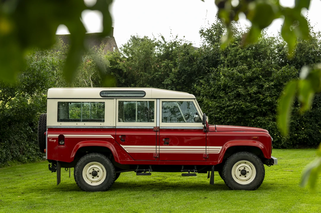 1984 Land Rover Defender 110 - Image 17 of 31
