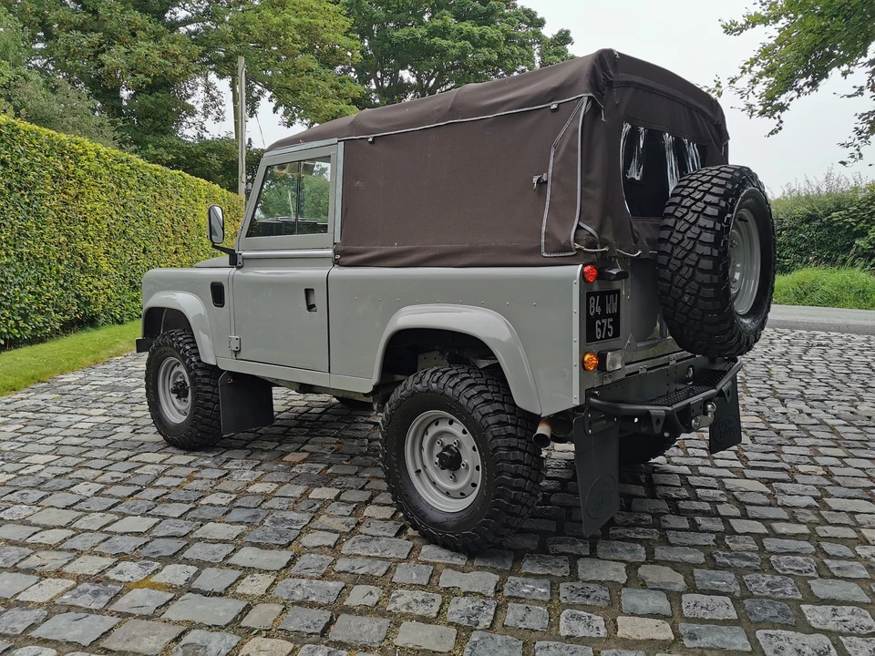 1984 Land Rover Defender 90 - Image 9 of 31