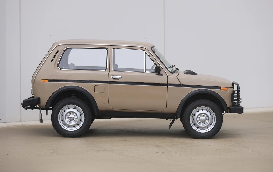1984 Lada - Image 5 of 12