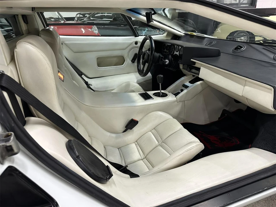 1984 Lamborghini Countach LP500 S - Image 17 of 31