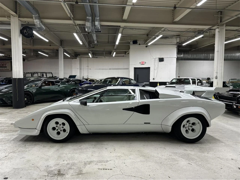 1984 Lamborghini Countach LP500 S - Image 7 of 31