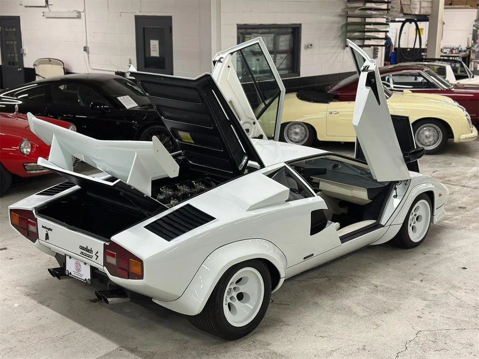 1984 Lamborghini Countach LP500 S - Image 10 of 31