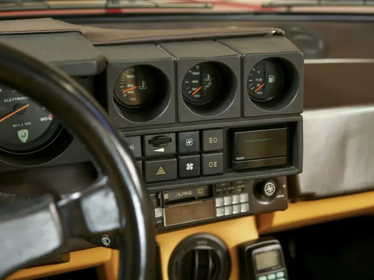 1984 Lamborghini Jalpa - Image 15 of 31