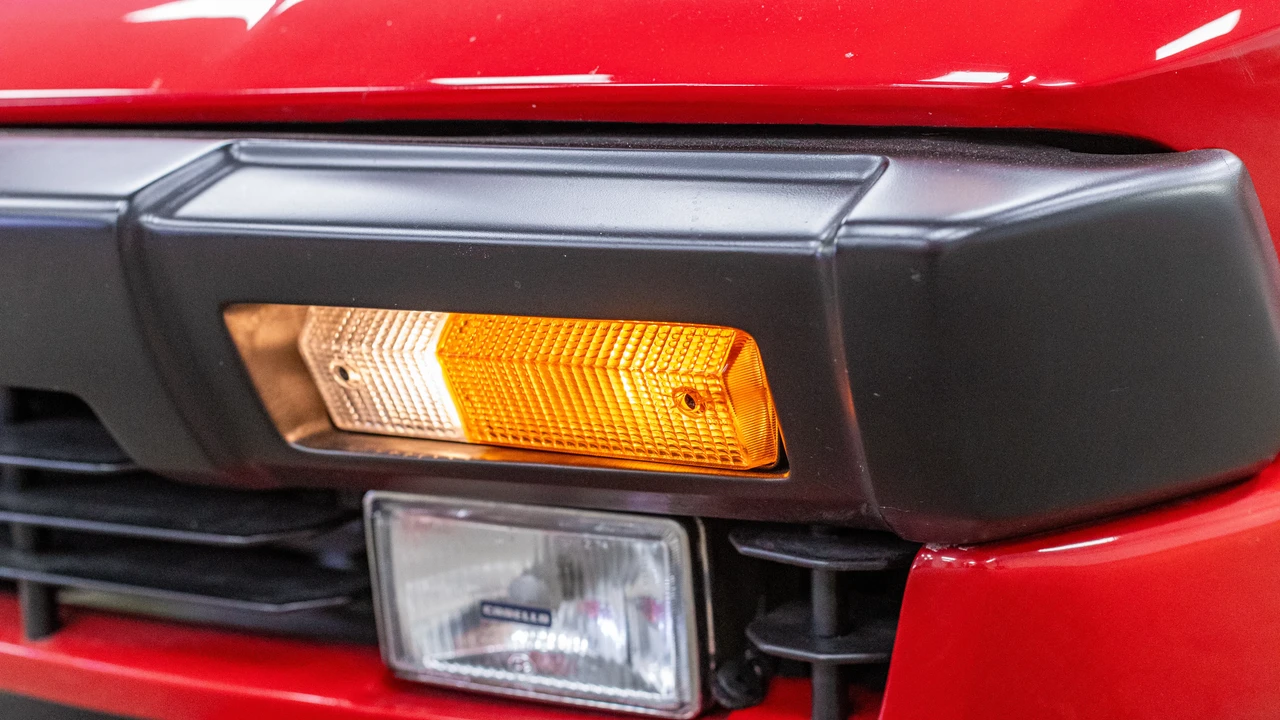 1984 Lamborghini Jalpa - Image 13 of 31