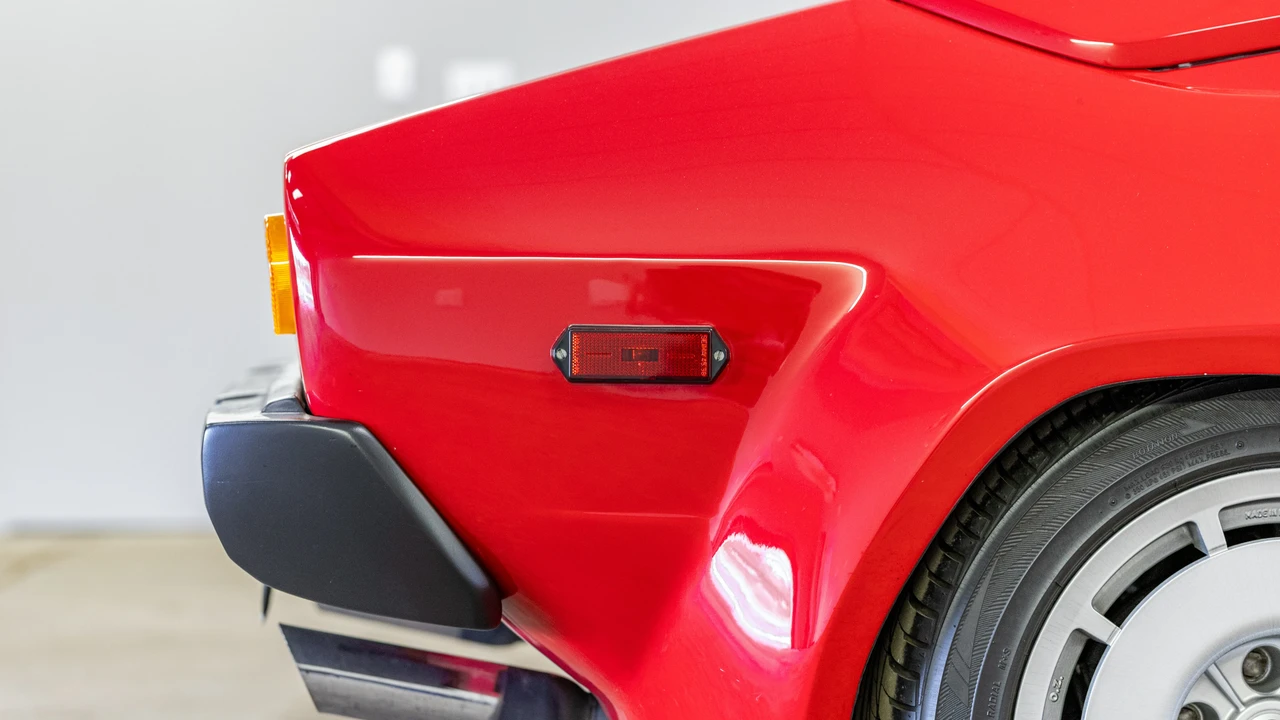 1984 Lamborghini Jalpa - Image 16 of 31