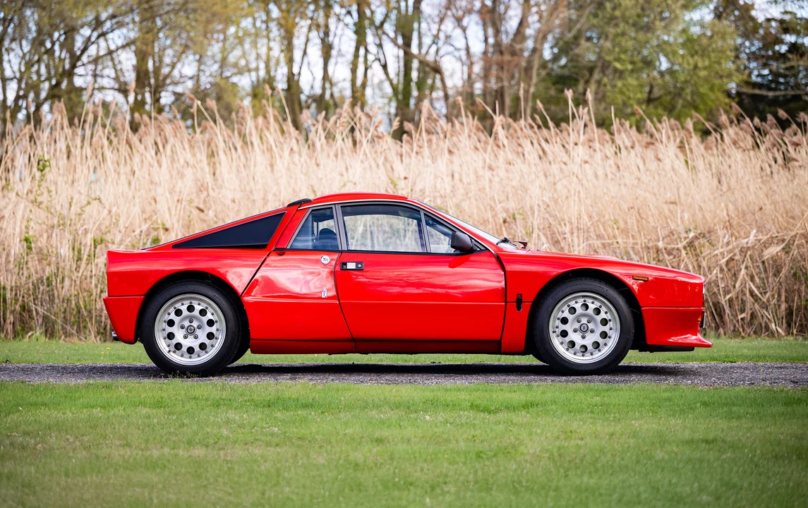 1984 Lancia - Image 2 of 26