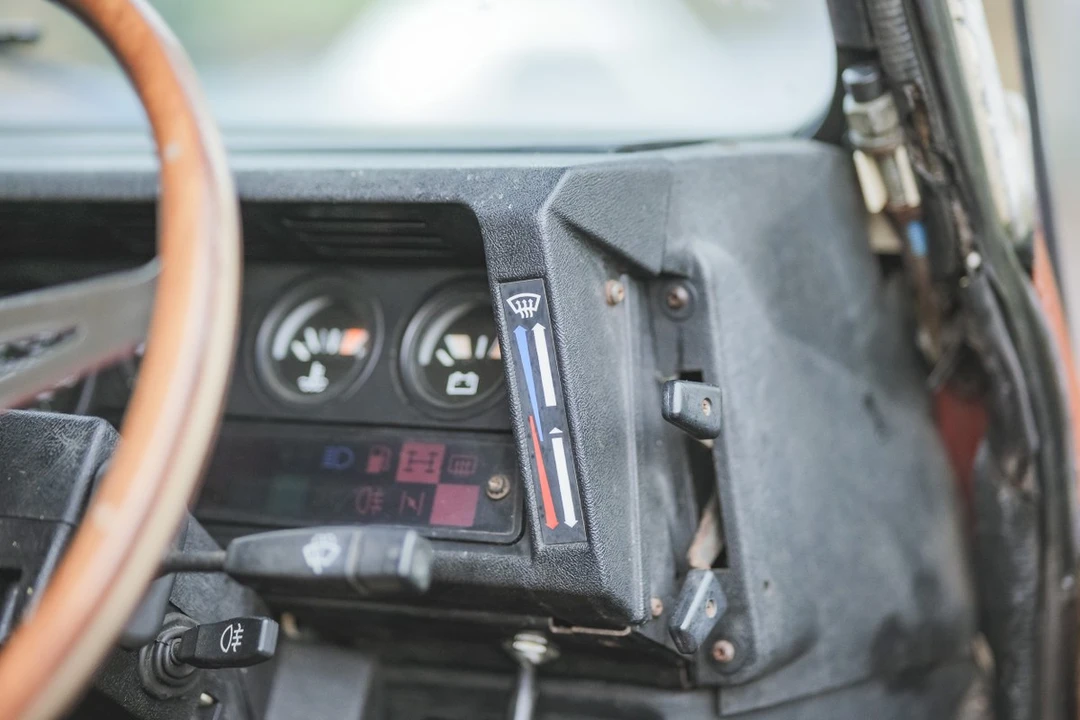 1984 Land Rover Defender 110 - Image 28 of 30