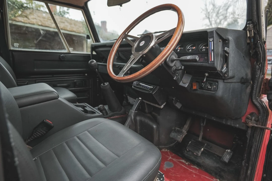 1984 Land Rover Defender 110 - Image 17 of 30