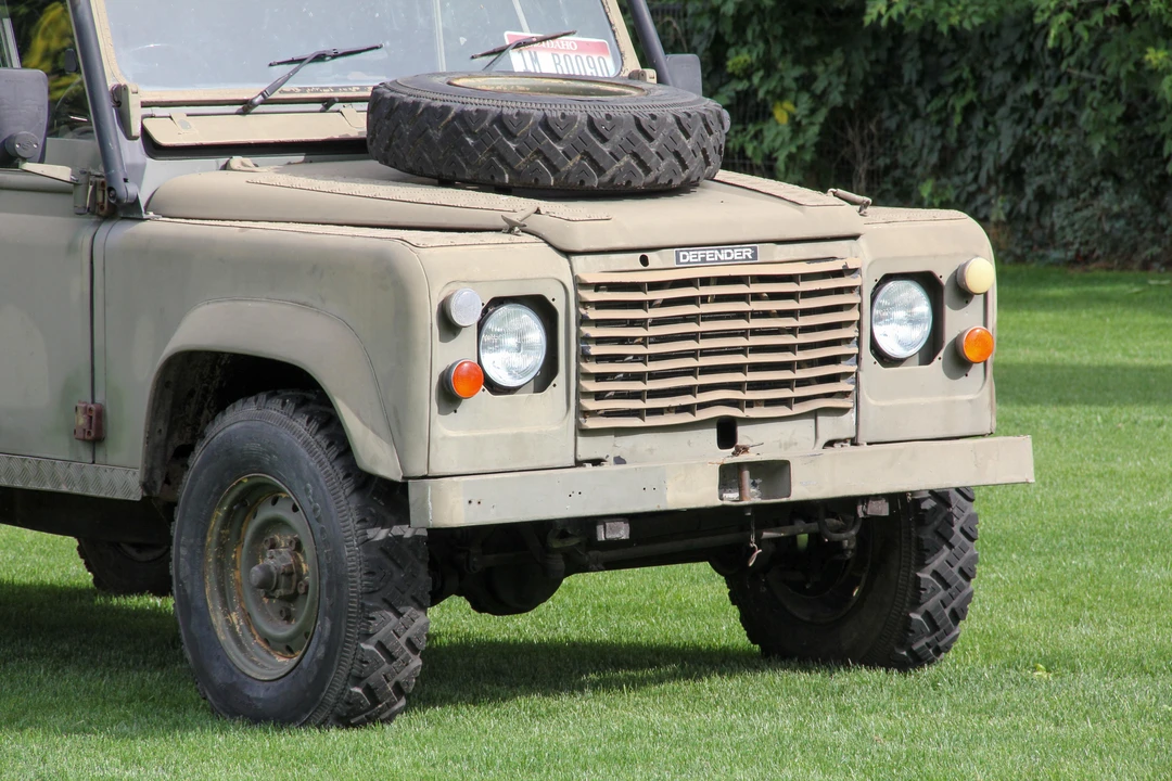 1984 Land Rover Defender 110 - Image 18 of 31