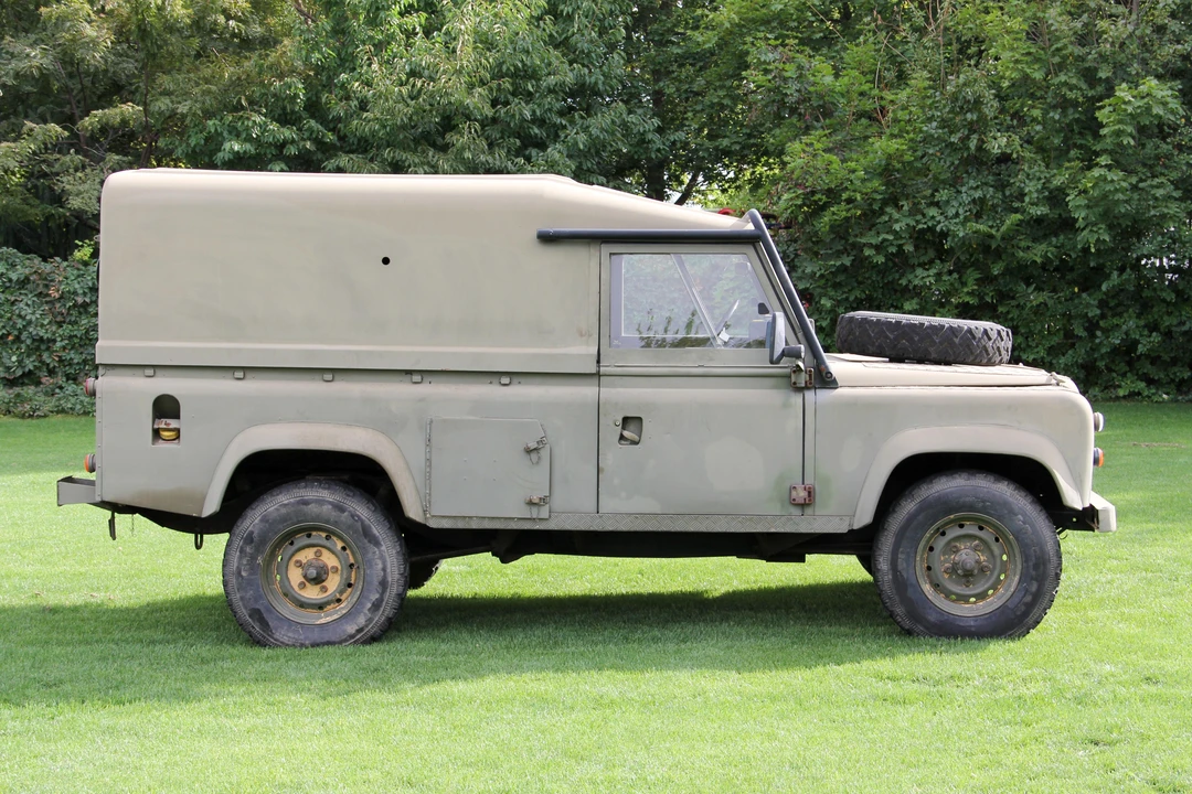 1984 Land Rover Defender 110 - Image 8 of 31