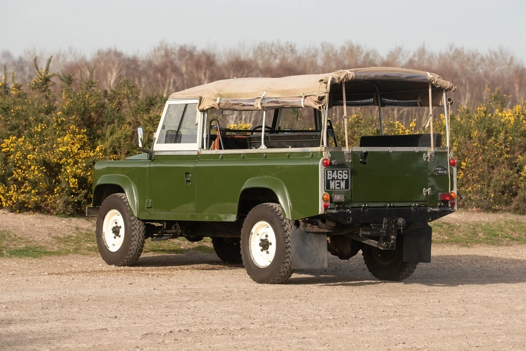 1984 Land Rover Defender 110 - Image 15 of 30