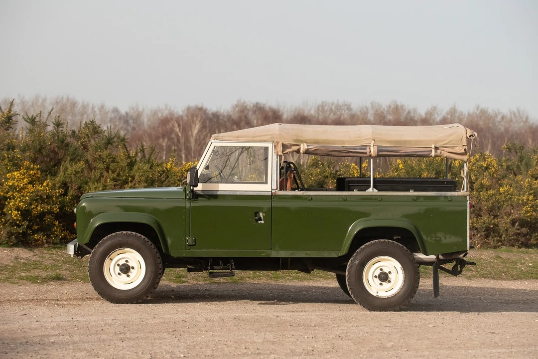 1984 Land Rover Defender 110 - Image 20 of 30