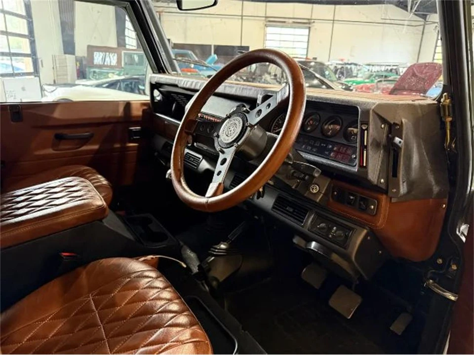 1984 Land Rover Defender 110 - Image 13 of 29
