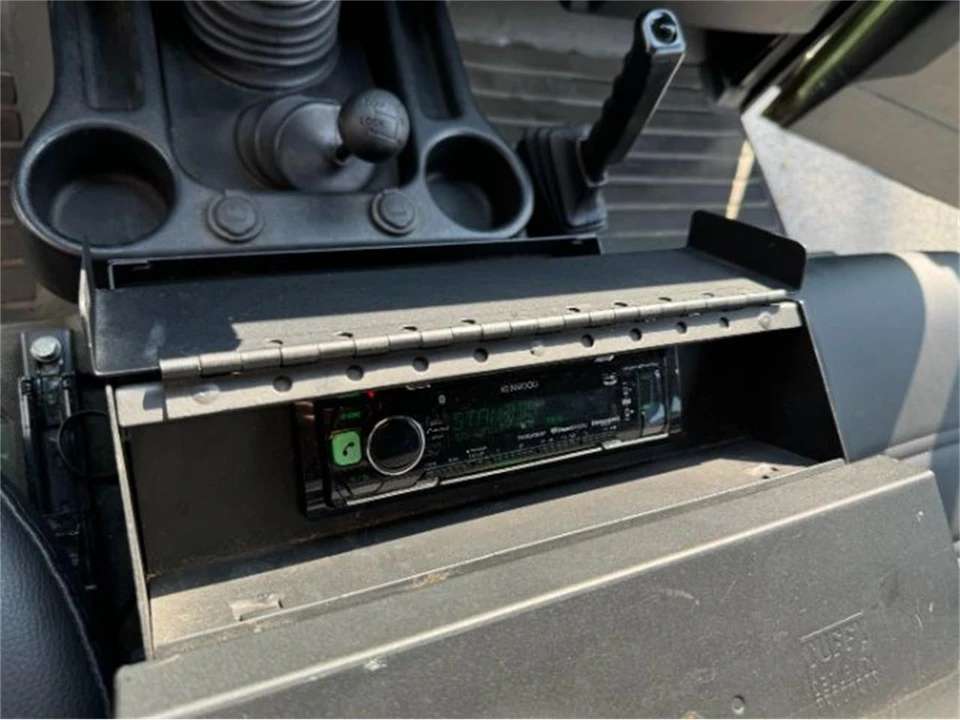 1984 Land Rover Defender 110 - Image 18 of 30