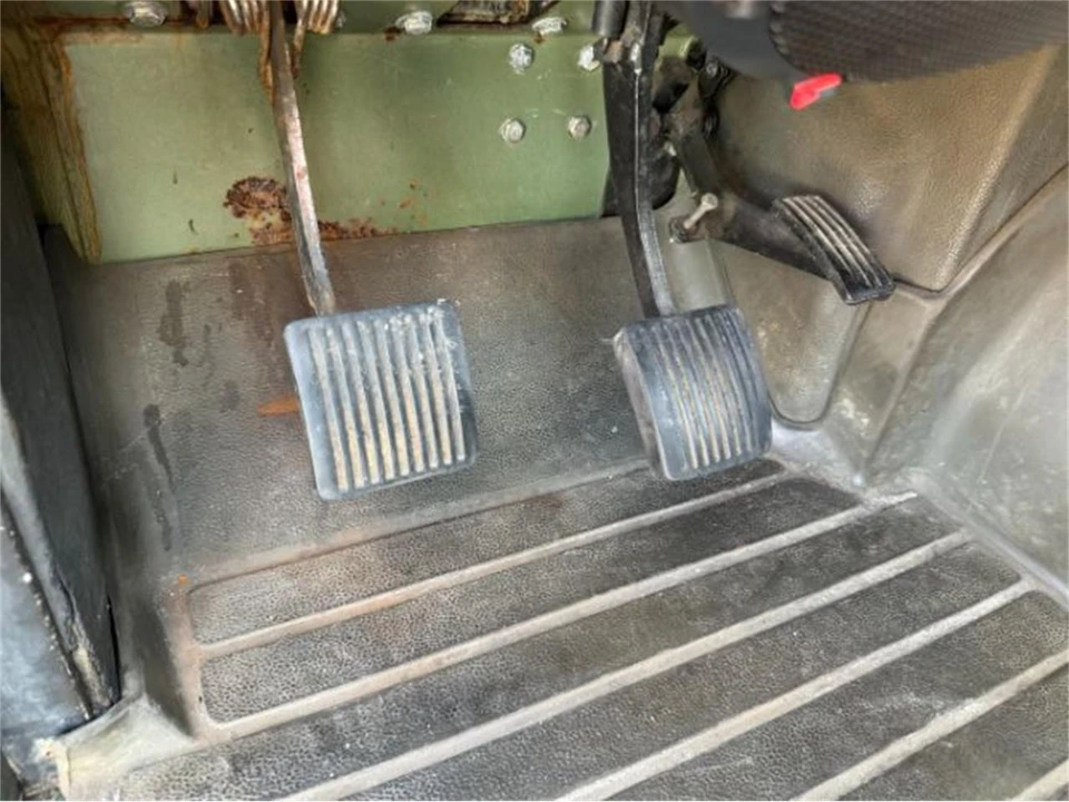 1984 Land Rover Defender 110 - Image 11 of 30